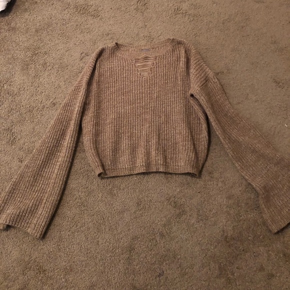 Charlotte Russe Sweaters - Cropped sweater